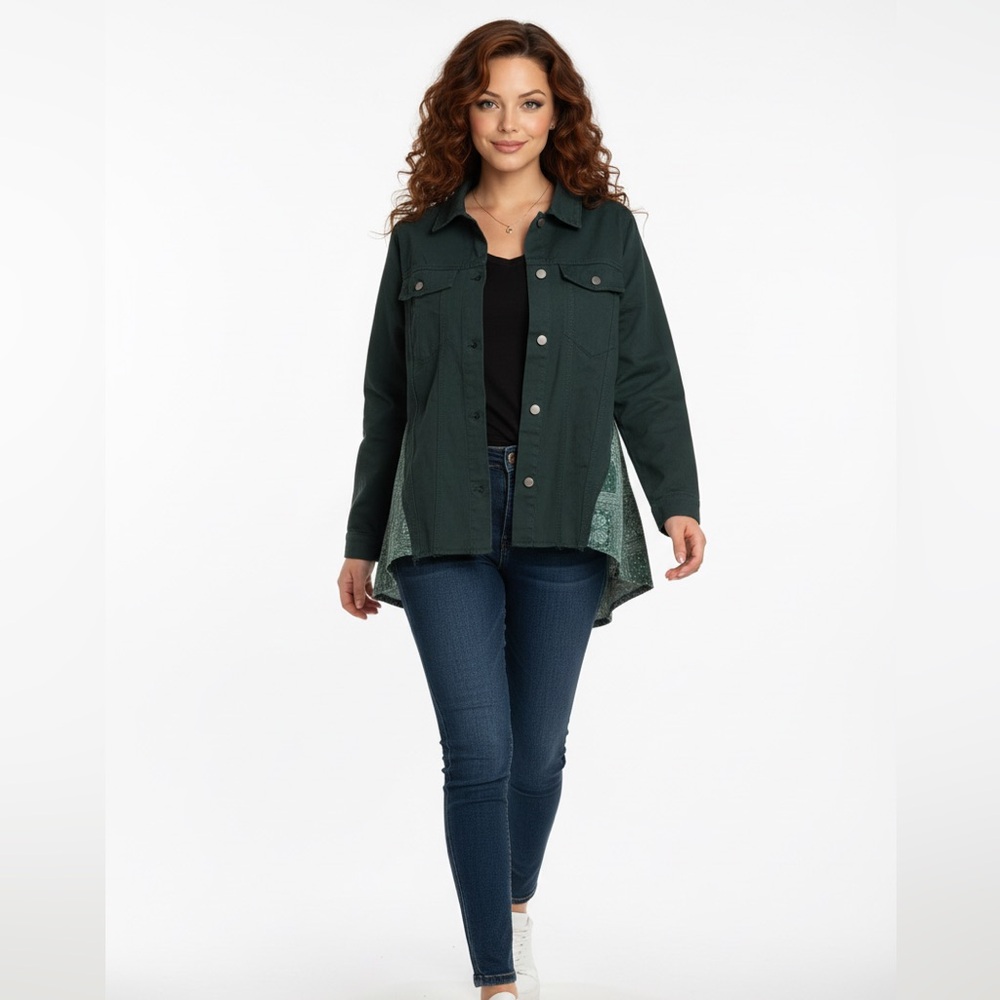 DAVI & DANI oversized Green long sleeve top Jacket Floral accents women’s small - Picture 1 of 8